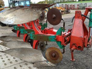 Pług kverneland 3 skiby obrotowy