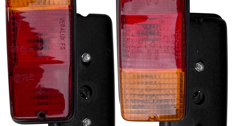 LAMPA LEWA ORAZ PRAWA ŚWIATŁO TYLNE 3 FUNKCYJNE NA ŻARÓWKI 160X70X71MM