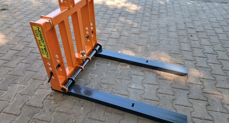 paleciak na tył ciągnika z regulacją szerokości i kulą zaczepową