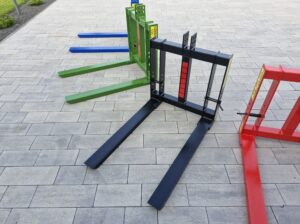 paleciak na tył ciągnika, widły do palet, 4 uchwyty mocujące, nowość