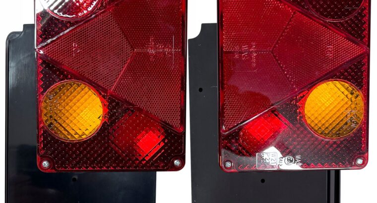 LAMPA PRAWA I LEWA ŚWIATŁO TYLNE ZESPOLONA Z TRÓJKĄTEM 232X141X53,5