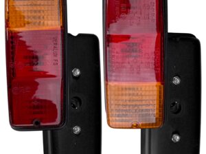 LAMPA LEWA ORAZ PRAWA ŚWIATŁO TYLNE 3 FUNKCYJNE NA ŻARÓWKI 160X70X71MM