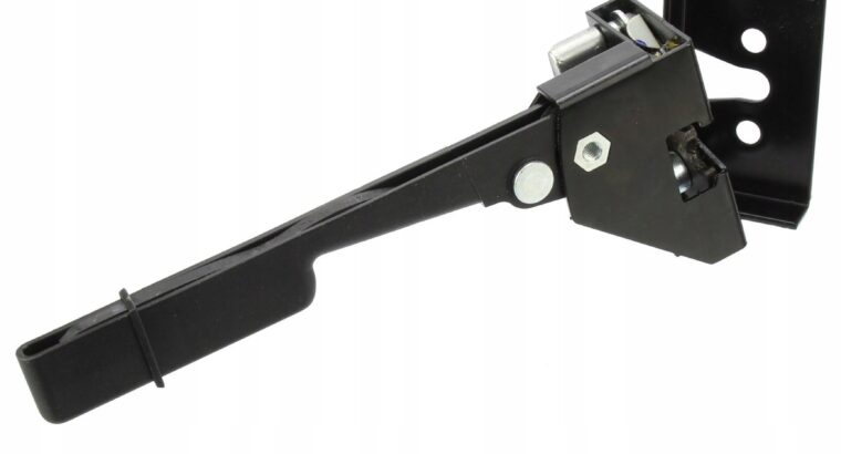 ZAMEK DRZWI LEWY MASSEY FERGUSON 4220 4235 6180 6245 6280 6290 8220 8250