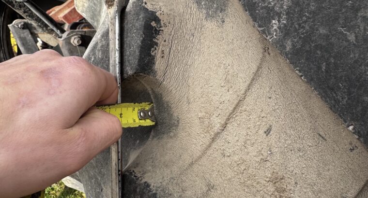 Opona Pirelli tm700 520/70 r38