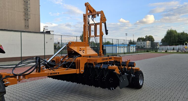 Agregat talerzowy ROLY CESAR brona talerzowa półzawieszana wał oponowy