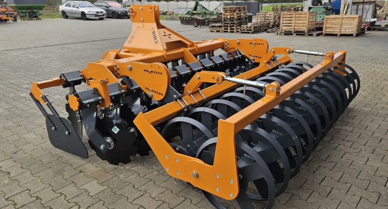 Brona talerzowa ROLY SARAH 3000 wał tandem Vring