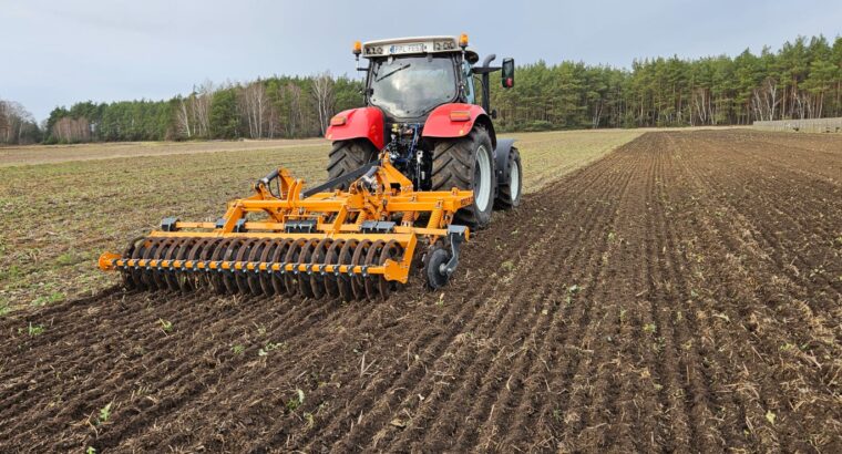 ROLY PLOWLESS X 300 agregat podorywkowo – bezorkowy DELTA FLEX zabezpieczenie podwójne sprężynowe